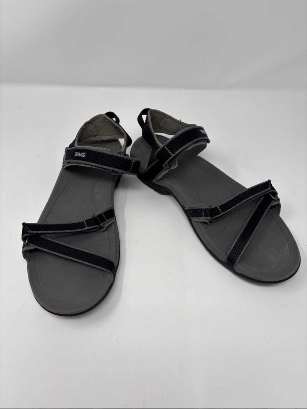 Teva Black and Gray Strappy Outdoor Sandals 9